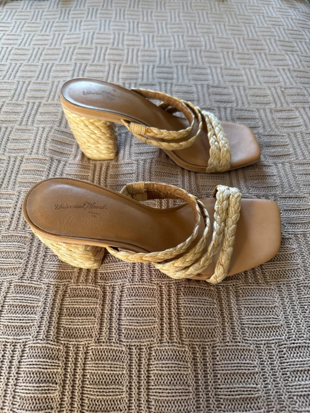 Universal Thread Braided Straw Block Heel Sandals in Tan - Picture 5 of 7
